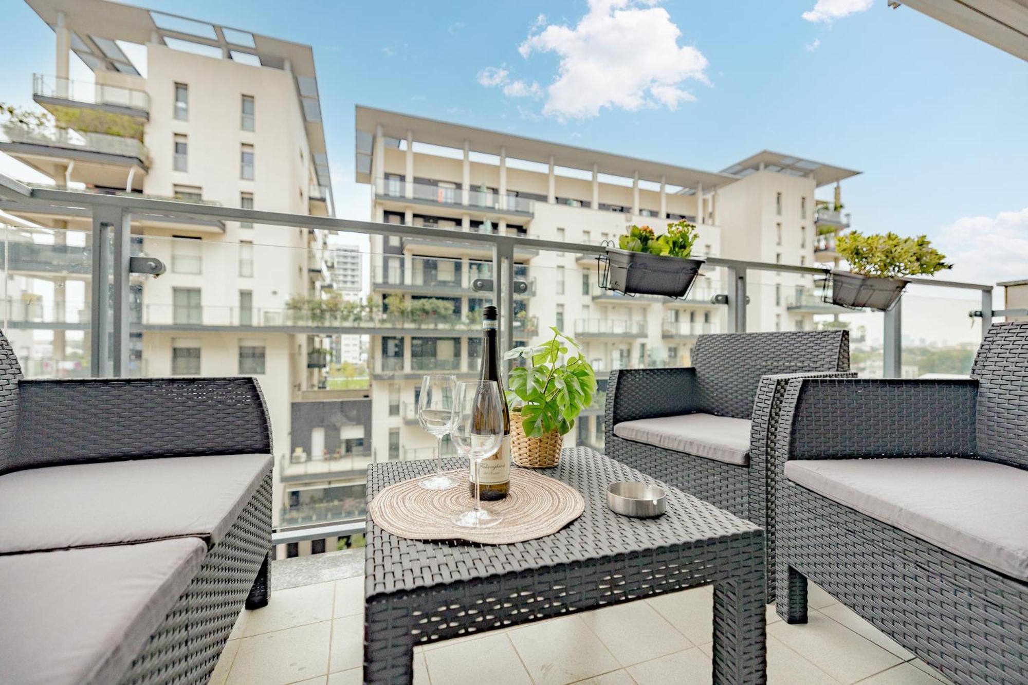 Apartamento Skyline Milano-terrazza E Box Auto Esclusivo *